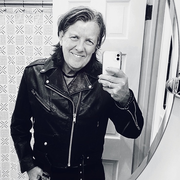 Meet your Posher - Picture 1 of 1